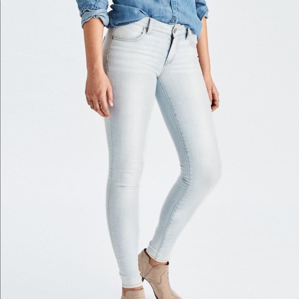 AEO JEGGING LIGHT WASH